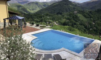 villa-with-infinity-pool-and-wonderful-views-