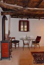 charming-hamlet-house-for-sale-in-tuscany-15