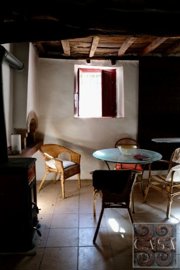 charming-hamlet-house-for-sale-in-tuscany-14