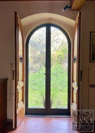villa-for-sale-near-florence-tuscany-9