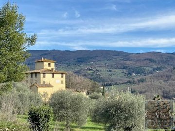 villa-for-sale-near-florence-tuscany-29