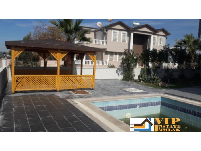 Image No.24-4 Bed Villa / Detached for sale