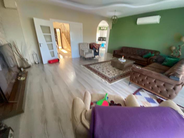 Image No.12-4 Bed Villa / Detached for sale