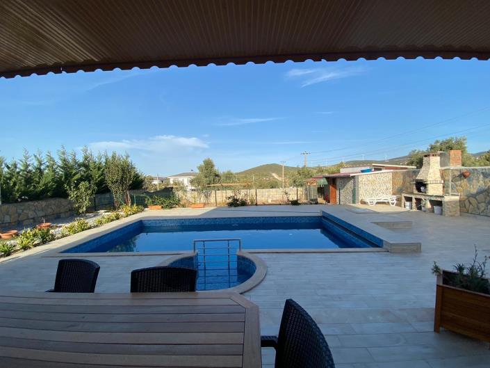 Image No.3-4 Bed Villa / Detached for sale