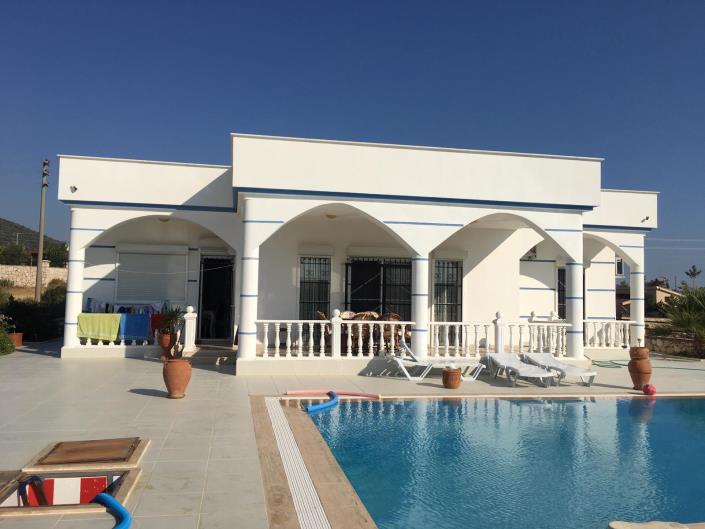 Image No.1-3 Bed Villa / Detached for sale