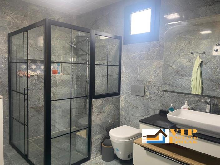 Image No.20-4 Bed Villa / Detached for sale