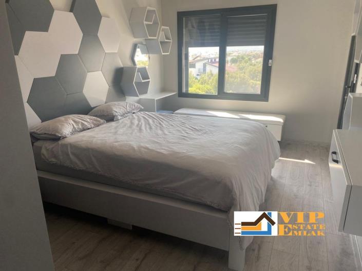 Image No.19-4 Bed Villa / Detached for sale