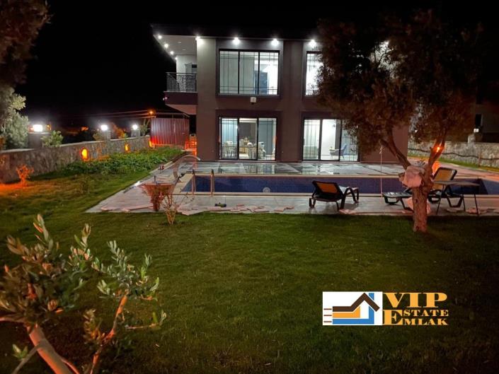 Image No.24-4 Bed Villa / Detached for sale