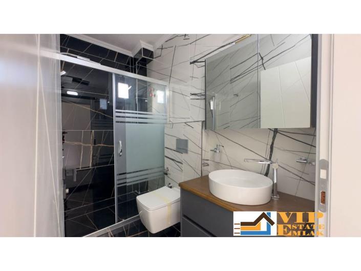 Image No.25-5 Bed Villa / Detached for sale