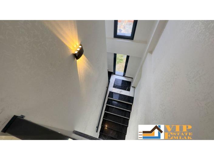 Image No.31-5 Bed Villa / Detached for sale