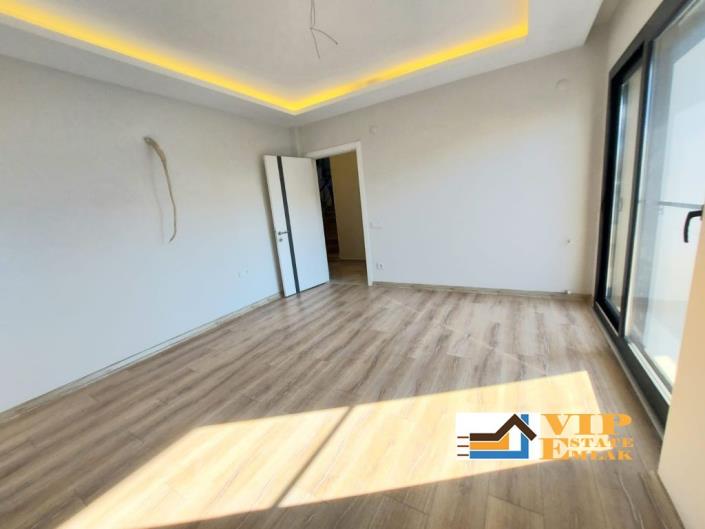 Image No.17-5 Bed Villa / Detached for sale