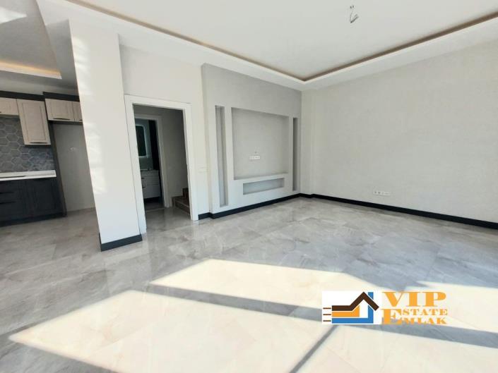 Image No.29-5 Bed Villa / Detached for sale