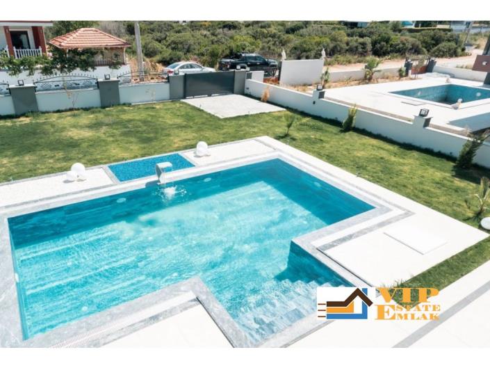 Image No.3-5 Bed Villa / Detached for sale