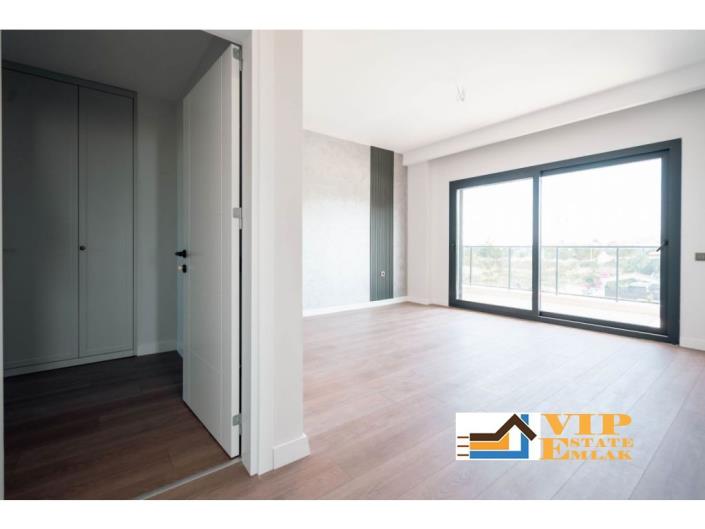 Image No.34-5 Bed Villa / Detached for sale