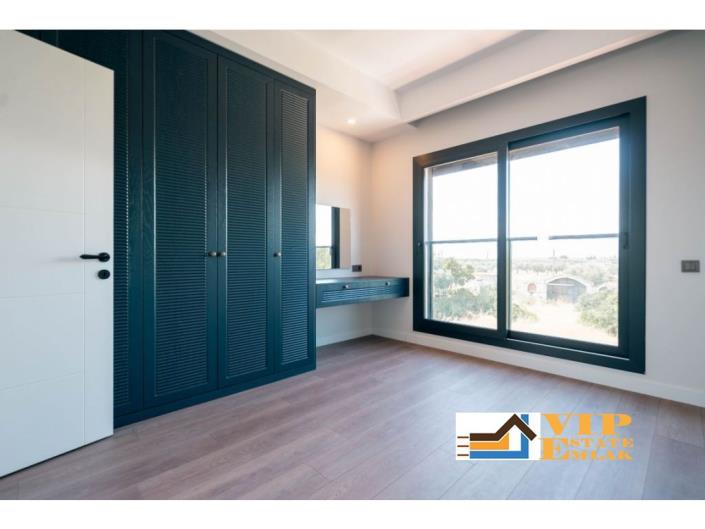 Image No.36-5 Bed Villa / Detached for sale