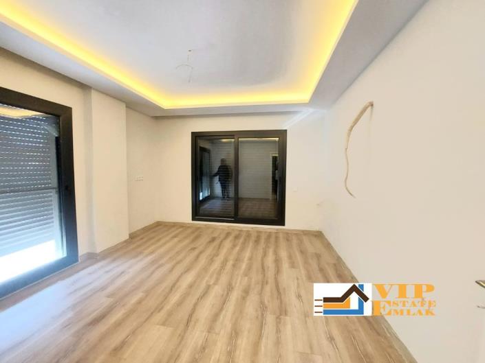 Image No.39-5 Bed Villa / Detached for sale