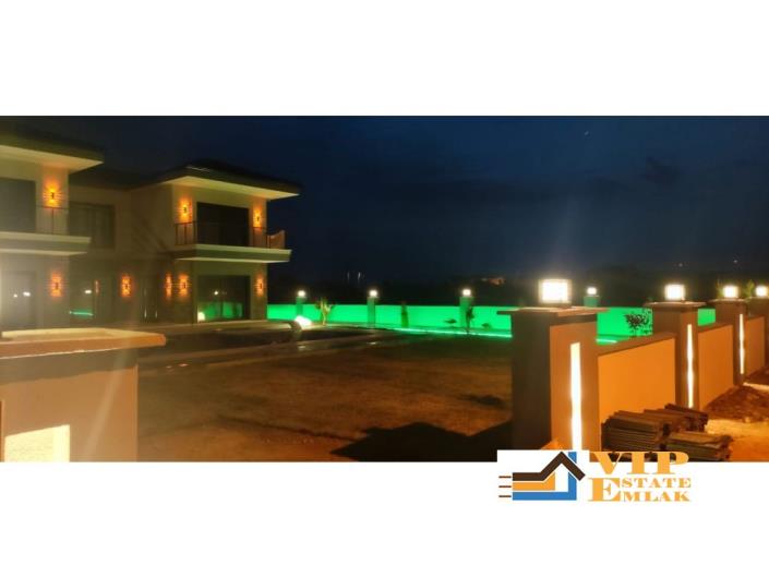 Image No.41-5 Bed Villa / Detached for sale