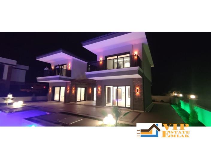 Image No.60-5 Bed Villa / Detached for sale