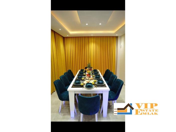 Image No.13-5 Bed Villa / Detached for sale