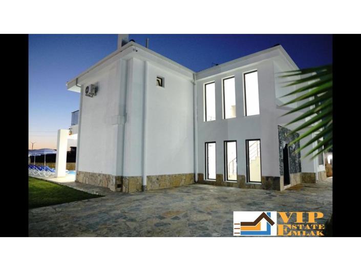 Image No.20-5 Bed Villa / Detached for sale