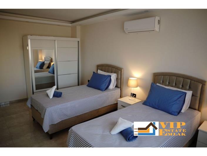 Image No.27-5 Bed Villa / Detached for sale