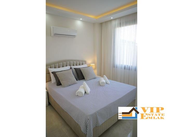 Image No.18-5 Bed Villa / Detached for sale