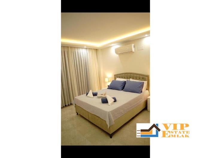 Image No.19-5 Bed Villa / Detached for sale