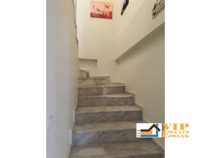 Image No.28-3 Bed Duplex for sale