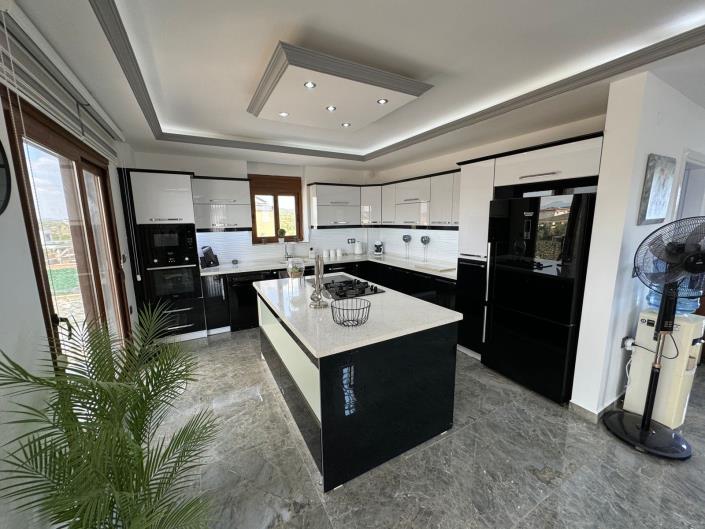 Image No.50-Villa / Détaché de 4 chambres à vendre à Didim