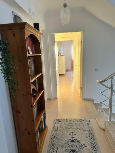 Image No.35-4 Bed Villa / Detached for sale