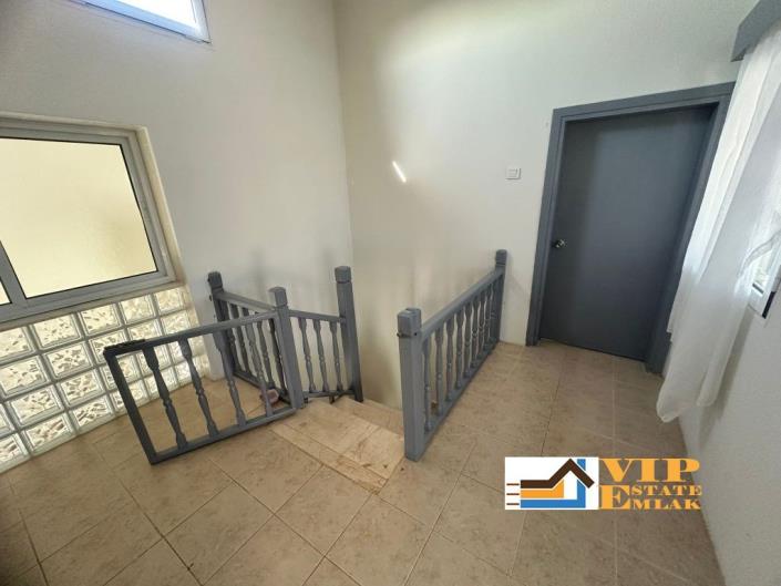 Image No.24-5 Bed Villa / Detached for sale