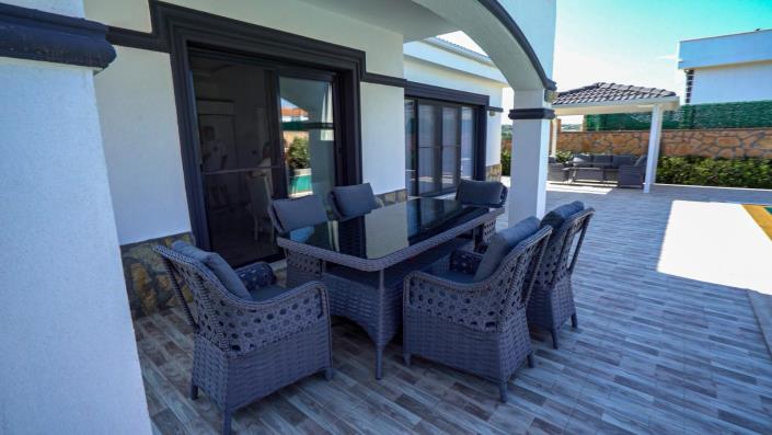 Image No.24-3 Bed Bungalow for sale