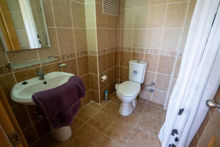 Image No.25-3 Bed Semi-Detached for sale