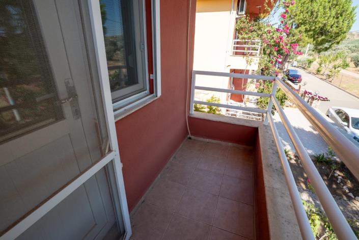 Image No.29-3 Bed Semi-Detached for sale