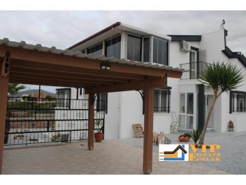 3c4bcea2-1f31-4233-aef5-1e88429b1f53