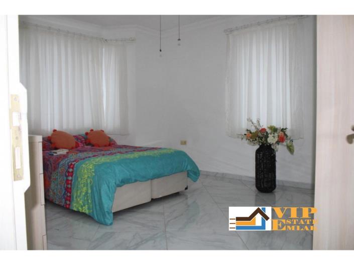 Image No.10-3 Bed Villa / Detached for sale