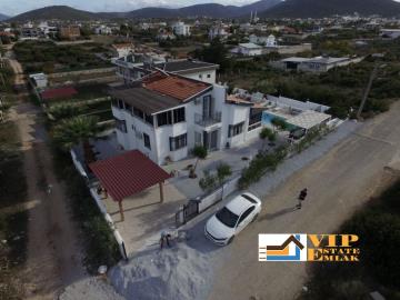 025fde36-a294-4eaa-92ce-ca31e932613a