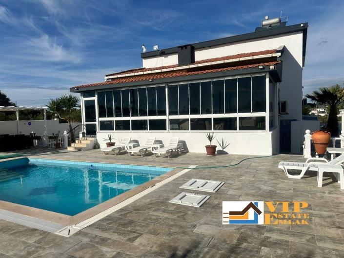 Image No.45-3 Bed Villa / Detached for sale