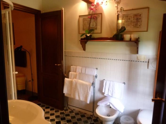 Image No.24-5 Bed Villa / Detached for sale