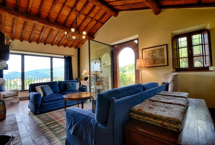 Image No.2-5 Bed Villa / Detached for sale