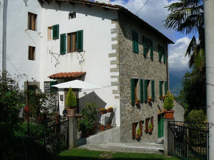 Image No.5-3 Bed Village House for sale