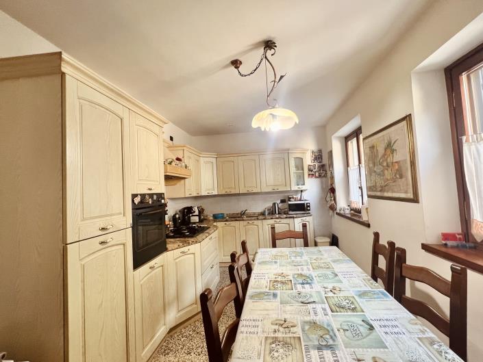 Image No.21-Maison de campagne de 3 chambres à vendre à Bagni di Lucca