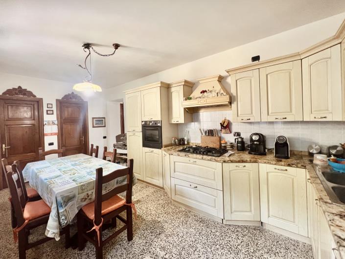 Image No.22-Maison de campagne de 3 chambres à vendre à Bagni di Lucca