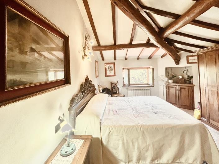 Image No.26-Maison de campagne de 3 chambres à vendre à Bagni di Lucca