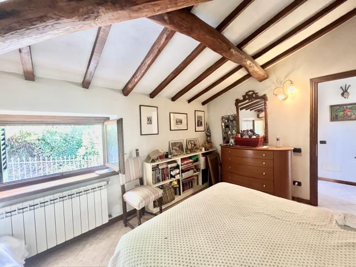 Image No.9-Maison de campagne de 3 chambres à vendre à Bagni di Lucca