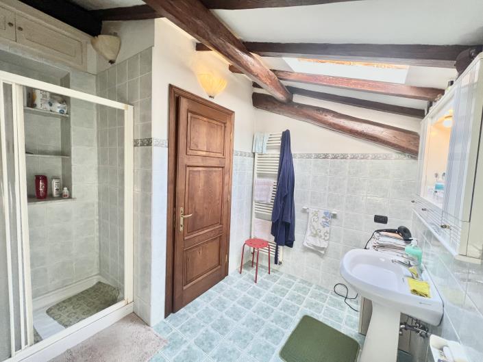 Image No.11-Maison de campagne de 3 chambres à vendre à Bagni di Lucca