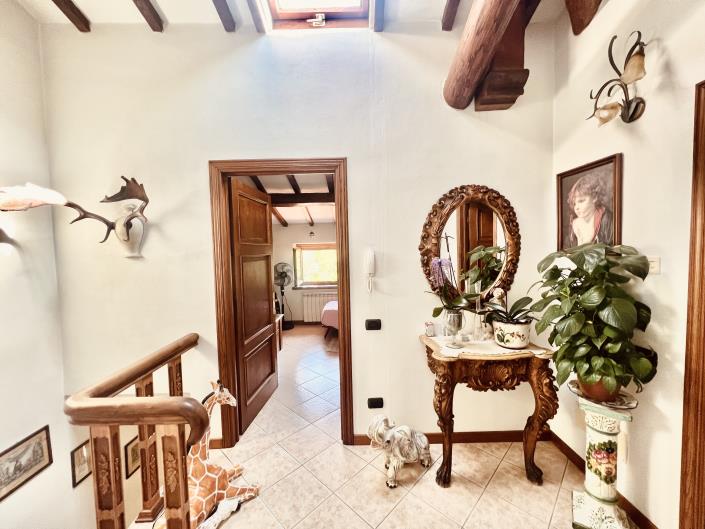 Image No.12-Maison de campagne de 3 chambres à vendre à Bagni di Lucca