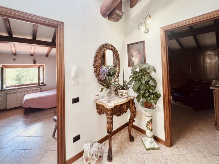 Image No.30-Maison de campagne de 3 chambres à vendre à Bagni di Lucca