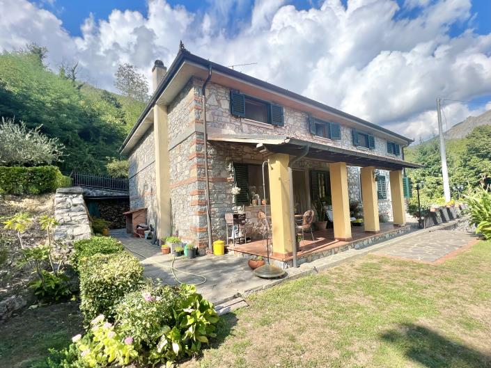 Image No.14-Maison de campagne de 3 chambres à vendre à Bagni di Lucca