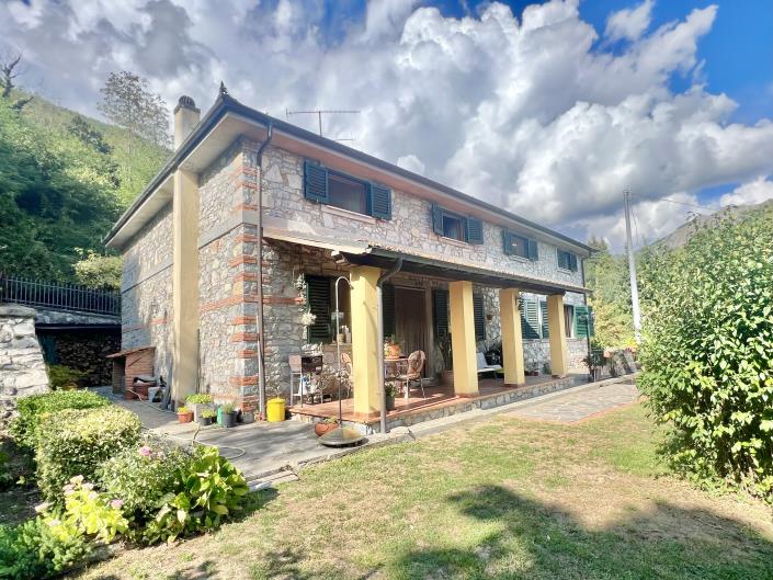 Image No.7-Maison de campagne de 3 chambres à vendre à Bagni di Lucca